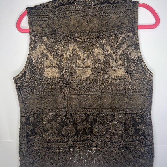 Gold Lace Sleeveless Vest - Picture 8 of 11